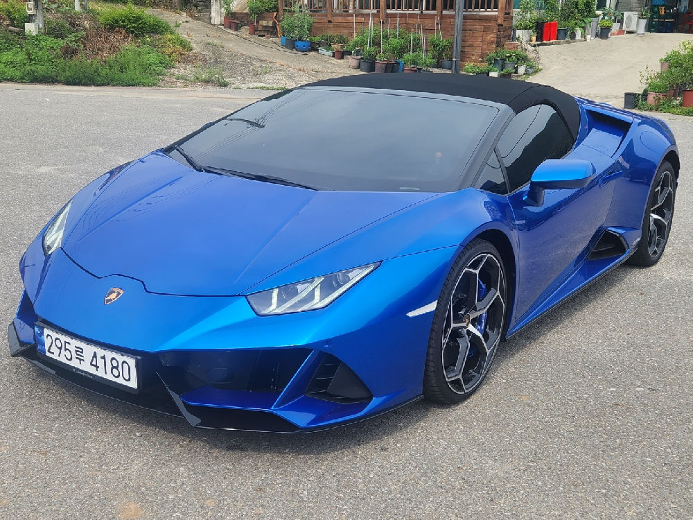 람보르기니 우라칸 LP640-4 EVO 스파이더