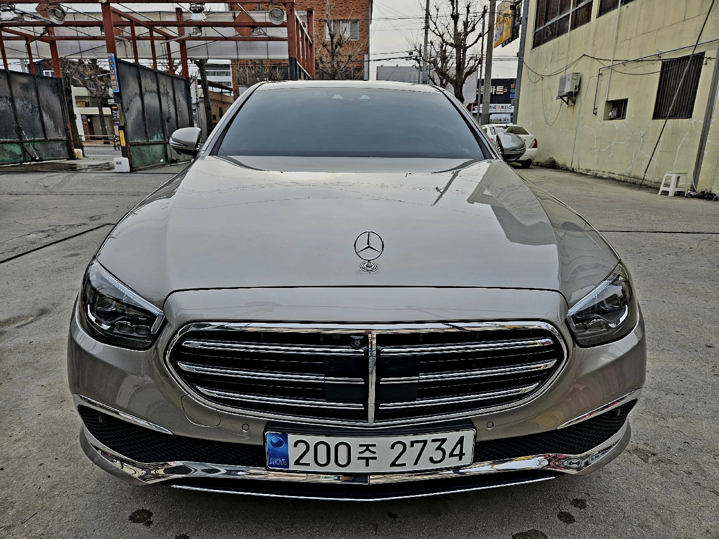 벤츠 E클래스(5세대) E300e 4MATIC Exclusive 대표 이미지