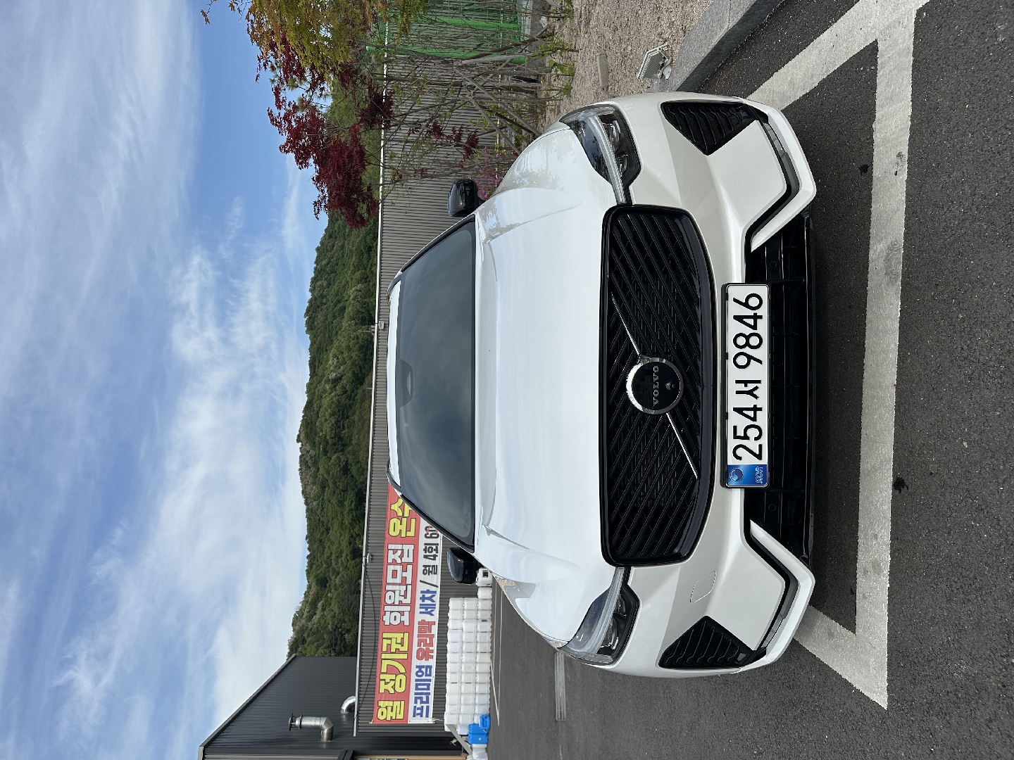 볼보 XC60(2세대) B5 AWD Ultra Dark 대표 이미지