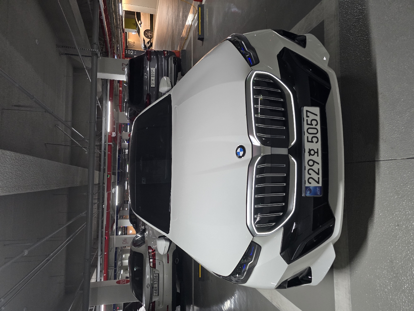 BMW 5시리즈(8세대) 520i M Sport 대표 이미지